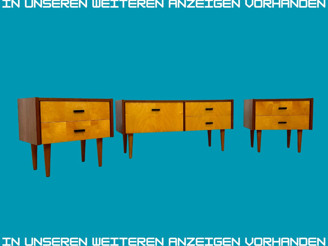 Stilvolles und gut erhaltenes Mid-Century Lowboard mit Schubladen und Originalgriffen