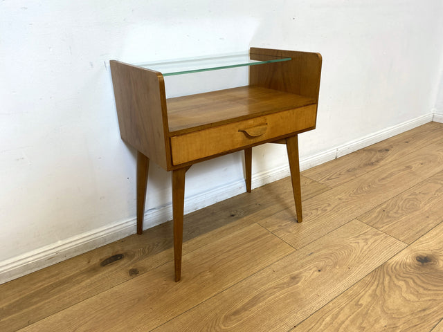 WMK I Formschöner und sehr gut erhaltener Mid-Century Nachttisch mit Schublade & Glas Ablage I Nachtkommode Nachtschrank Nachtschränkchen Kommode Beistelltisch 50er 60er Vintage I Berlin Köln Bremen