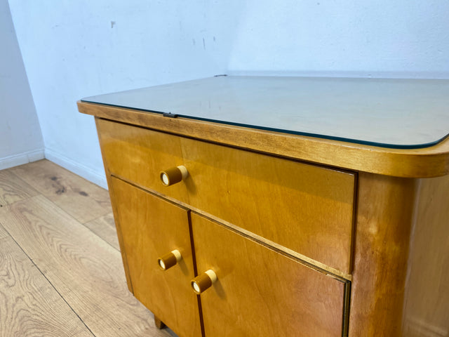 WMK I 1/2 Stilvoller Mid-Century Nachttisch mit Schubladen, Glasauflage und Originalgriffen
