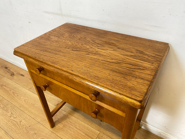 Schöne und sehr gut erhaltene Mid-Century Nähkommode aus vollem Holz mit Schubladen und Holzgriffen I Kommode Ablage Flurkommode Nähtisch Schminktisch Beistelltisch Vintage I
