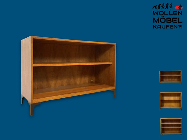 Sehr schönes niedriges Mid-Century Regal in Nussbaum auf neuen Metallfüßen I Bücherregal Bücherschrank Holzregal Bookshelf Küchenregal Badregal Lowboard Vintage 60er I