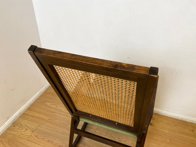 WMK I Stilvoller und sehr gut erhaltener Mid-Century Schaukelstuhl mit Wiener Geflecht mit grünem Polster