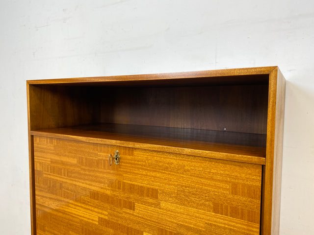 Sehr schöner aufklappbarer Mid-Century Schreibschrank I Sekretär Schreibkommode Schreibtisch Bücherschrank Regal Highboard Kommode Sideboard 60er 70er VEB Vintage I