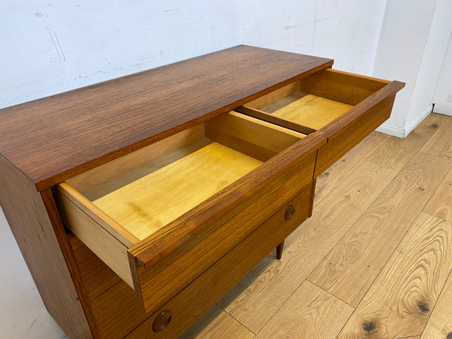 Stilvolle und sehr gut erhaltene Mid-Century Schuhkommode im skandinavischen Stil mit Schubladen & Holzgriffen I Schuhschrank Flurkommode Garderobe Flurschrank Vintage I