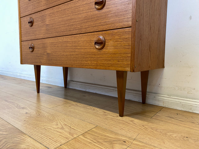 Stilvolle und sehr gut erhaltene Mid-Century Schuhkommode im skandinavischen Stil mit Schubladen & Holzgriffen I Schuhschrank Flurkommode Garderobe Flurschrank Vintage I