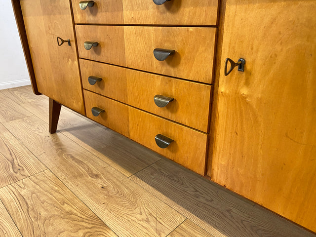 Stilvolles & hochwertiges Mid-Century Sideboard aus vollem Holz mit Schubladen & Messinggriffen I Kommode Lowboard Schrank Anrichte TV-Lowboard Fernsehbank Vintage 50er 60er I