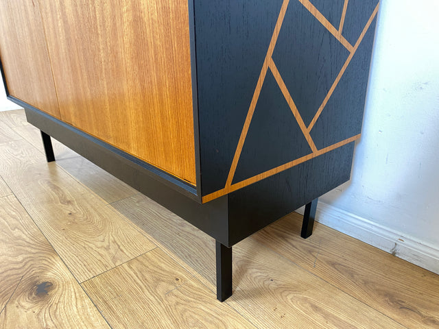 WMK I Rares Mid-Century Sideboard in Teakholz mit Vinyl Regal & Ausziehfächern für Plattenspieler