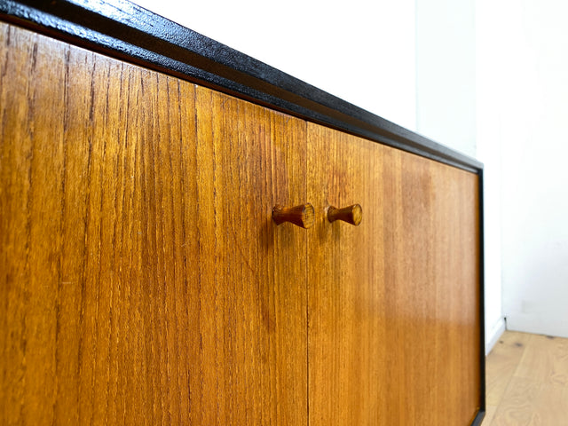 WMK I Rares Mid-Century Sideboard in Teakholz mit Vinyl Regal & Ausziehfächern für Plattenspieler