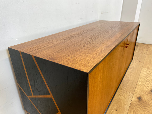 WMK I Rares Mid-Century Sideboard in Teakholz mit Vinyl Regal & Ausziehfächern für Plattenspieler