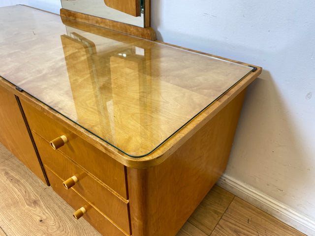 WMK I Stilvolle Mid-Century Spiegelkommode mit Klappbarem Spiegel & Schubladen