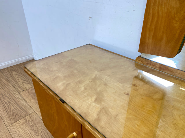 WMK I Stilvolle Mid-Century Spiegelkommode mit Klappbarem Spiegel & Schubladen