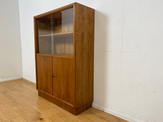 Stilvolle Mid-Century Vitrine aus vollem Holz in Eiche mit Schubladen I Glasvitrine Bücherschrank Büchervitrine Highboard Schrank Geschirrschrank Vintage 50er 60er I