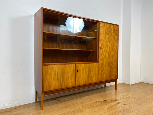 Schöner und gut erhaltener Mid-Century Wohnzimmerschrank mit Vitrine I Schrank Highboard Sideboard Anrichte Geschirrschrank Bücherschrank Büchervitrine Vintage 60er I