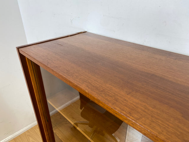 Schöner und gut erhaltener Mid-Century Wohnzimmerschrank mit Vitrine I Schrank Highboard Sideboard Anrichte Geschirrschrank Bücherschrank Büchervitrine Vintage 60er I