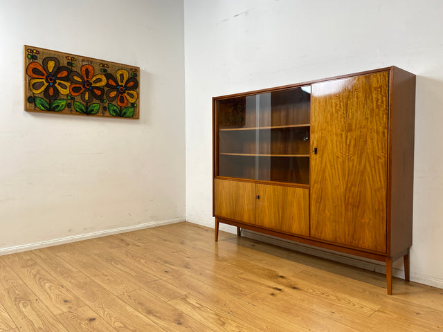 Schöner und gut erhaltener Mid-Century Wohnzimmerschrank mit Vitrine I Schrank Highboard Sideboard Anrichte Geschirrschrank Bücherschrank Büchervitrine Vintage 60er I