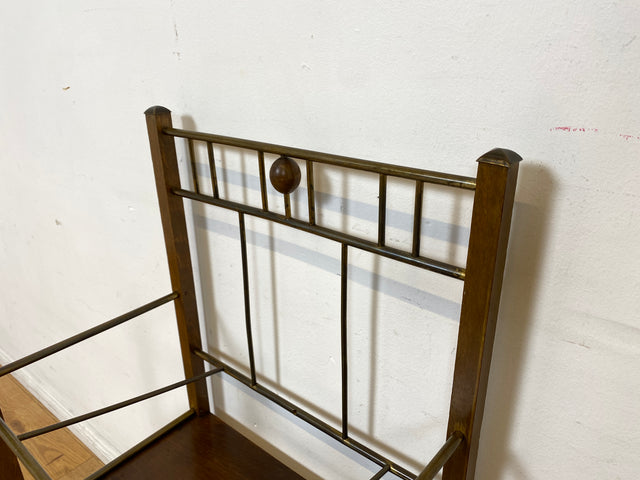 Sehr hübsche Mid-Century Zeitungsablage aus Messing und Holz I Beistelltisch Zeitungsständer Zeitungstisch Flurregal Bad Regal Ablage Alt 50er 60er Vintage I