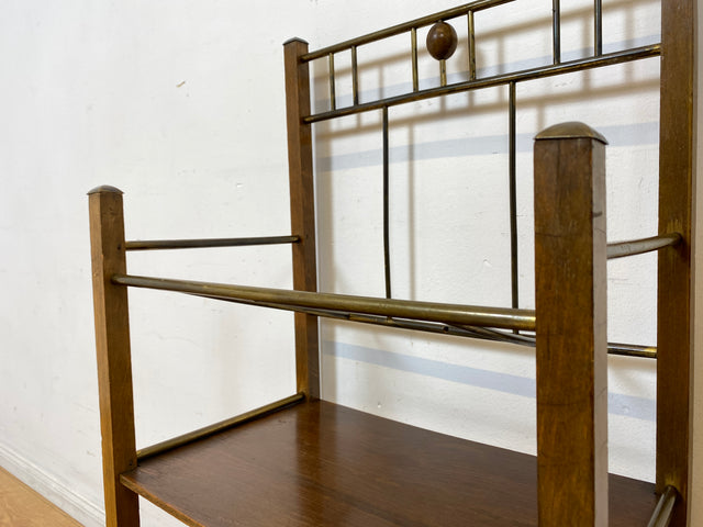 Sehr hübsche Mid-Century Zeitungsablage aus Messing und Holz I Beistelltisch Zeitungsständer Zeitungstisch Flurregal Bad Regal Ablage Alt 50er 60er Vintage I