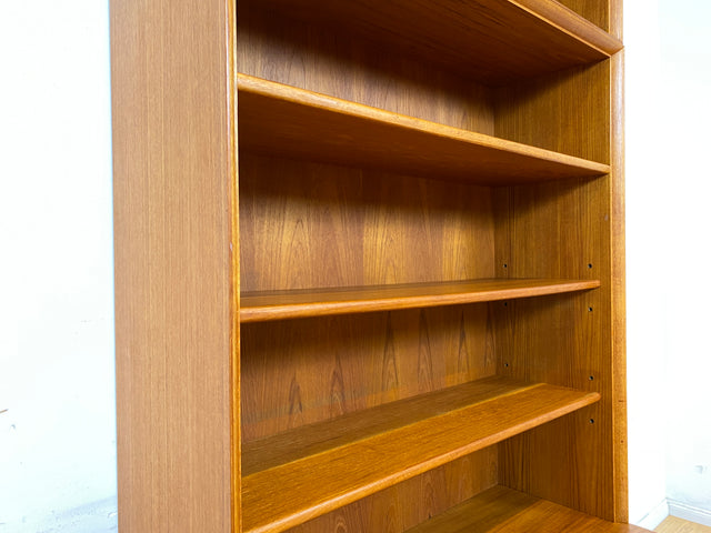 Schöner modularer Vintage Bücherschrank von Strobeck in skandinavischem Stil I Teakholz I Regal Bücherregal Holzregal Kommode Danish Design Mid-Century Vintage Teak 70er I