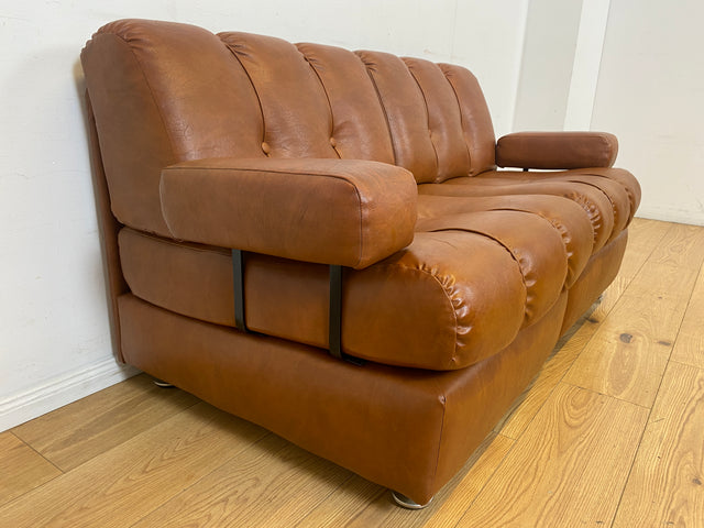 Formschönes und sehr gemütliches modulares 2er Sofa mit gestepptem Kunstleder Bezug I Couch Ledersofa Ledercouch 2-Sitzer Sessel Ledersessel Leder Vintage Retro 70er I