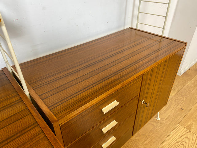 Kultiges modulares DDR Stringregal mit Schreibtisch & Schubladenkommode I String Regal Regalwand Bücherschrank Sekretär Highboard Bücherregal Leitermöbel Sybille Babette Vintage Retro 70er I