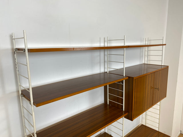 Kultiges modulares DDR Stringregal mit Schreibtisch & Schubladenkommode I String Regal Regalwand Bücherschrank Sekretär Highboard Bücherregal Leitermöbel Sybille Babette Vintage Retro 70er I