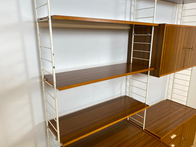 Kultiges modulares DDR Stringregal mit Schreibtisch & Schubladenkommode I String Regal Regalwand Bücherschrank Sekretär Highboard Bücherregal Leitermöbel Sybille Babette Vintage Retro 70er I