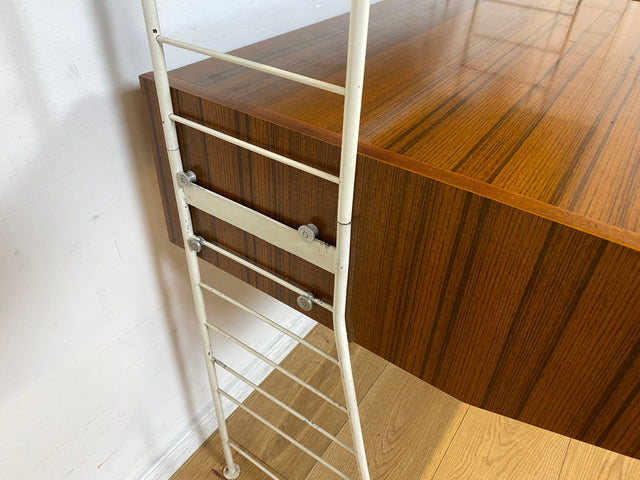 Kultiges modulares DDR Stringregal mit Schreibtisch & Schubladenkommode I String Regal Regalwand Bücherschrank Sekretär Highboard Bücherregal Leitermöbel Sybille Babette Vintage Retro 70er I