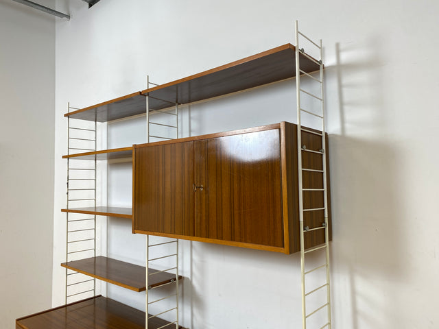 Kultiges modulares DDR Stringregal mit Schreibtisch & Schubladenkommode I String Regal Regalwand Bücherschrank Sekretär Highboard Bücherregal Leitermöbel Sybille Babette Vintage Retro 70er I