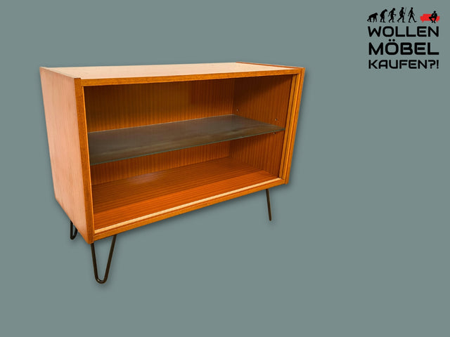 Hübsche offene Upcycling Kommode aus 60er Jahre Korpus auf neuen schwarzen Hairpin Metallfüssen I Sideboard Regal Geschirrschrank Barschrank Barkommode Mid-Century Vintage