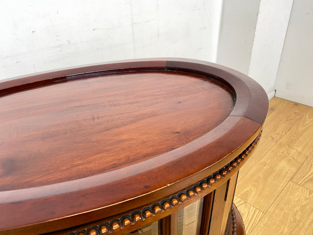 Edle ovale französische Vintage Vitrine im Stile des Barock mit abnehmbarem Serviertablett, handverziert I Beistelltisch Kommode Servierwagen Ablage Nachttisch Rokoko I