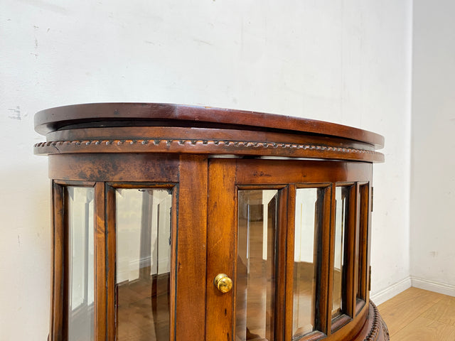 Edle ovale französische Vintage Vitrine im Stile des Barock mit abnehmbarem Serviertablett, handverziert I Beistelltisch Kommode Servierwagen Ablage Nachttisch Rokoko I