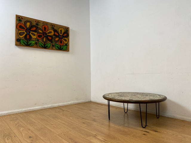 WMK I Sehr schöner runder großer Upcycling Couchtisch mit 30er Jahre Mosaik Tischplatte & neuen Hairpin Metallfüßen