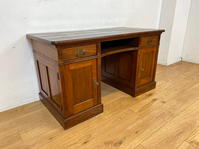 Sehr schöner antiker Schreibtisch aus vollem Holz in Eiche mit Schubladen und Messinggriffen, um 1910 I Arbeitstisch Bürotisch Sekretär Desk Vintage Gründerzeit I