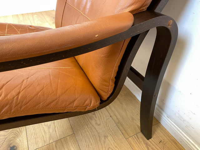 Stilvoller und gemütlicher skandinavischer Mid-Century Sessel mit Bugholzrahmen und braunem Echtleder Bezug I Ledersessel Loungesessel Lesesessel Freischwinger Leder Vintage I