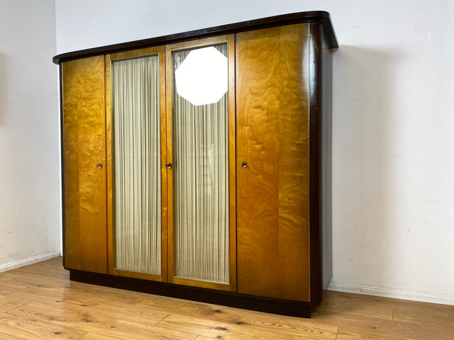 Stilvoller & hochwertiger Mid-Century Kleiderschrank mit Glastüren und Vorhängen I Vollholz I Schrank Schlafzimmerschrank Wäscheschrank Wardrobe Rockabilly Vintage 50er 60er