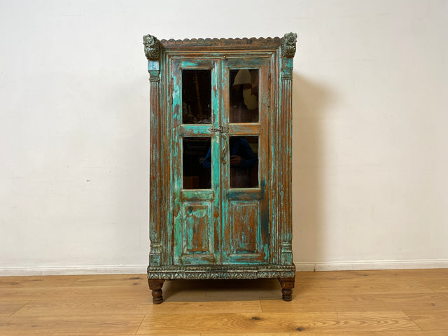 WMK I Einzigartiger Schrank aus antiker handverzierter Tür und charaktervollem massivem Altholz I Vitrine Wäscheschrank Flurschrank Highboard Cabinet Shabby Chic Vintage Boho I Berlin NRW Hamburg