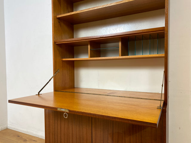 WMK I Eleganter und sehr gut erhaltener Schreibschrank aus 1970