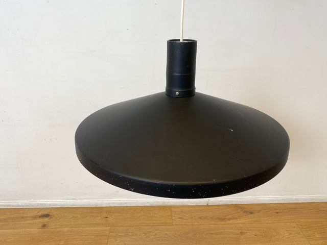 WMK I Stilvolle schwarze 60er Jahre Designer Hängelampe P 605 by Wolfgang Dyroff aus Aluminium