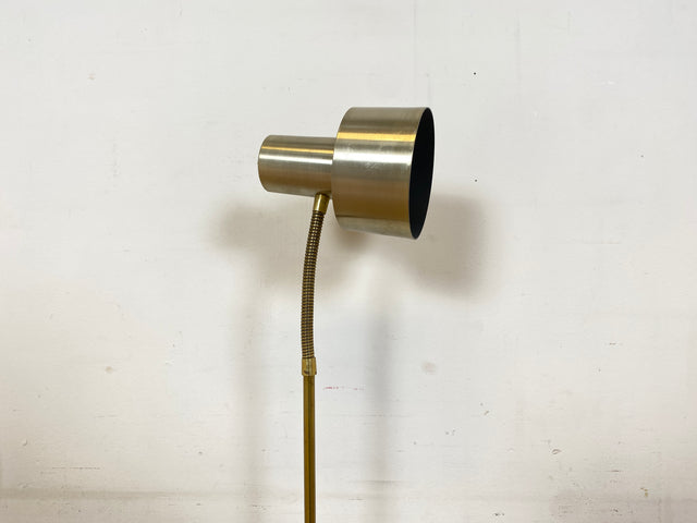 Skandinavische Space Age Stehlampe von Boréns Elektriska in gebürstetem Aluminium mit flex. Schwanenhals
