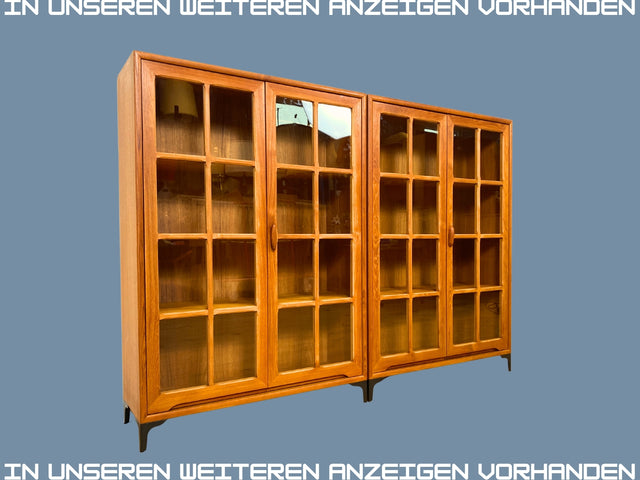 Stilvolle skandinavische Vitrine in Teakholz auf neuen Metallfüßen I Glasvitrine Büchervitrine Bücherschrank Highboard Geschirrschrank Regal Bücherregal Teak Vintage Mid-Century Danish Design I
