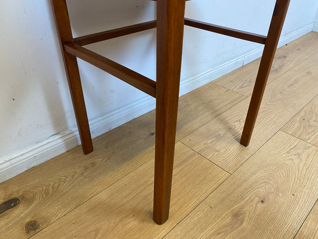 WMK I Edler und gut erhaltener kleiner skandinavischer Mid-Century Beistelltisch in Teakholz I Tisch Ablage Couchtisch Blumentisch Nachttisch Danish Design Vintage 60er Teak I
