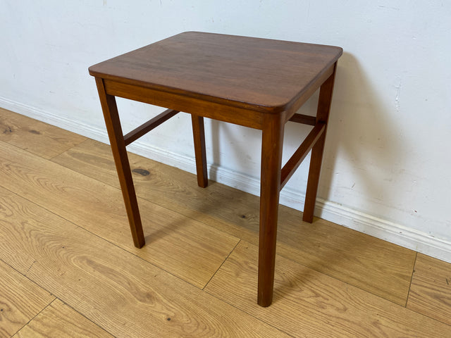 WMK I Edler und gut erhaltener kleiner skandinavischer Mid-Century Beistelltisch in Teakholz I Tisch Ablage Couchtisch Blumentisch Nachttisch Danish Design Vintage 60er Teak I