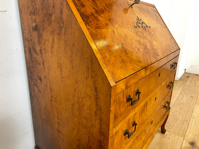 WMK I Besonders schöner skandinavischer Mid-Century Sekretär aus vollem Holz mit Intarsien