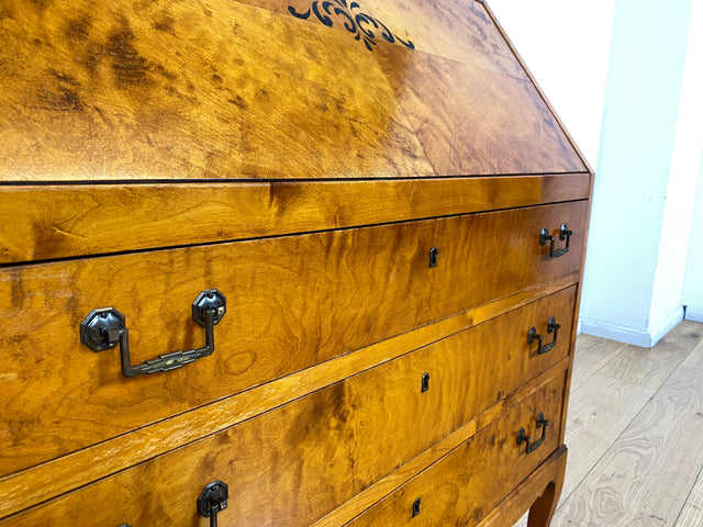 WMK I Besonders schöner skandinavischer Mid-Century Sekretär aus vollem Holz mit Intarsien
