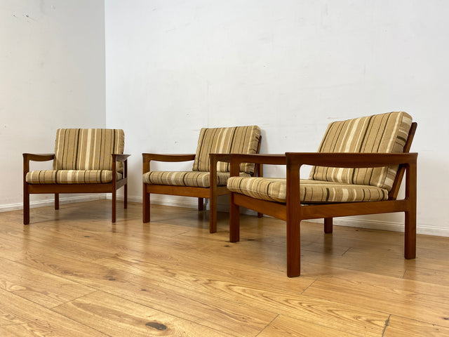 WMK I 1/3 Stilvoller skandinavischer Mid-Century Sessel von Komfort mit gestreiftem beigem Originalbezug & Teakholz Rahmen