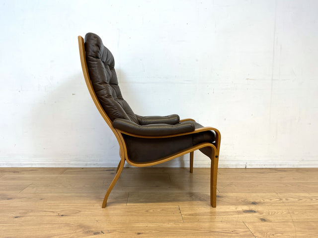 Stilvoller skandinavischer Sessel mit gestepptem braunem Echtleder Bezug I Norwegen 1970er I Ledersessel Loungesessel Relax Lesesessel Sitzgarnitur Mid-Century Vintage Leder I