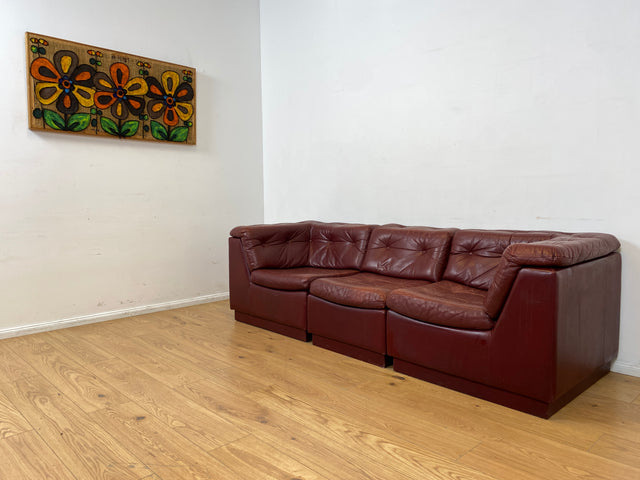WMK I Gemütliches skandinavisches 70er Jahre Modular Sofa mit Echtleder Bezug & charaktervoller Patina