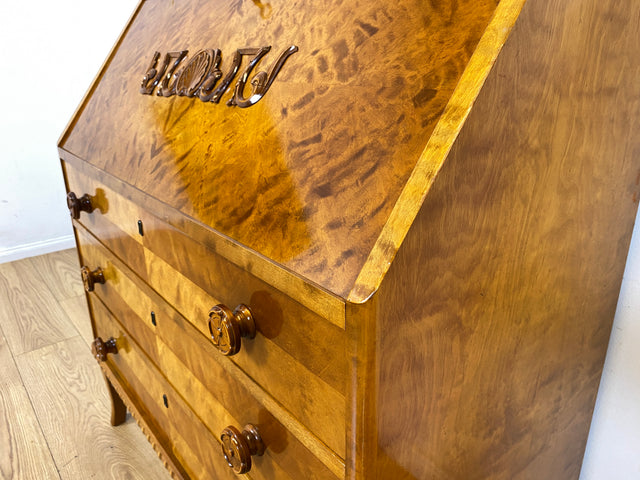 Sehr schöner handverzierter skandinavisches Mid-Century Sekretär aus vollem Holz I Schreibschrank Schreibkommode Schreibtisch Kommode Schubladenkommode Wäschekommode 60er I