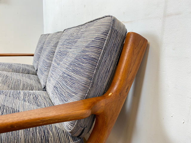 Stilvolles und hochwertiges skandinavisches Sofa aus Teakholz mit Originalbezug und Federkern I Couch 3-Sitzer 3er Danish Design Mid-Century Vintage 60er 70er Teak I