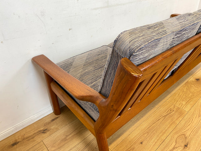 Stilvolles und hochwertiges skandinavisches Sofa aus Teakholz mit Originalbezug und Federkern I Couch 3-Sitzer 3er Danish Design Mid-Century Vintage 60er 70er Teak I